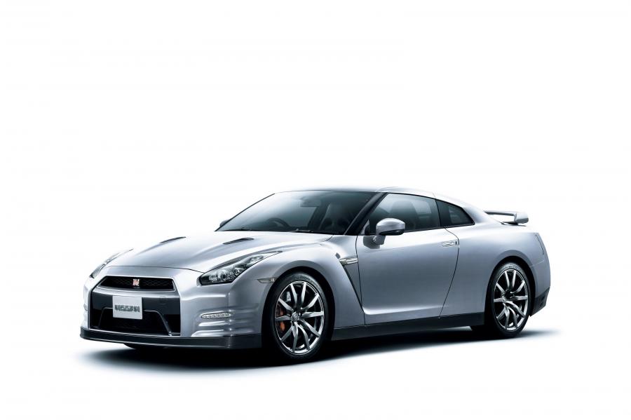  Nissan GT-R 2011 года  (фото 78 из 87)